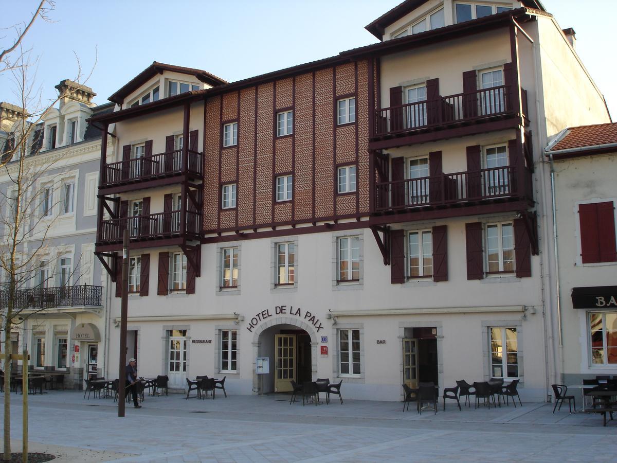 Hotel-Restaurant De La Paix Saint-Palais  Eksteriør billede