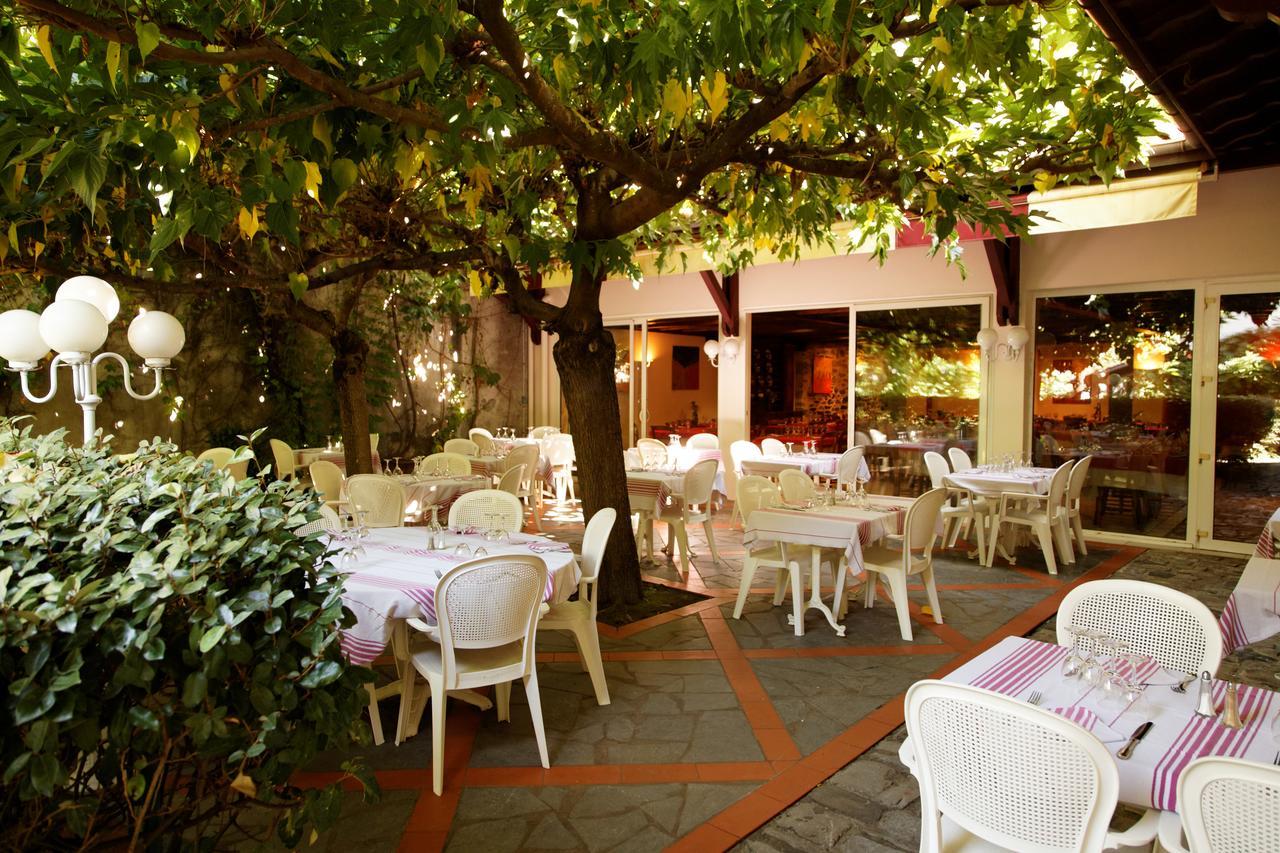 Hotel-Restaurant De La Paix Saint-Palais  Eksteriør billede
